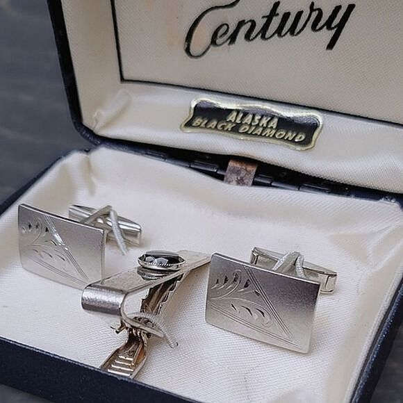 Vtg hematite silver tone tie clip & cuff link set - Picture 2 of 10